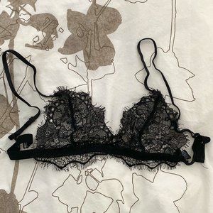 URBAN OUTFITTERS Lace Triangle Bralette Size S